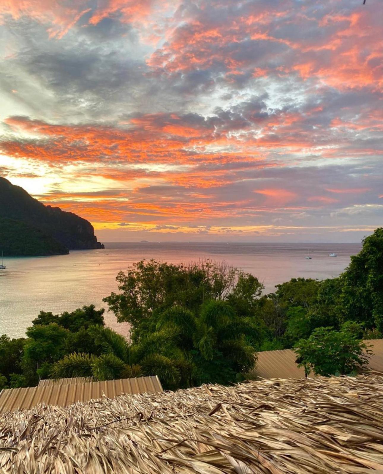 Phi Phi Sea Sky Resort Kültér fotó